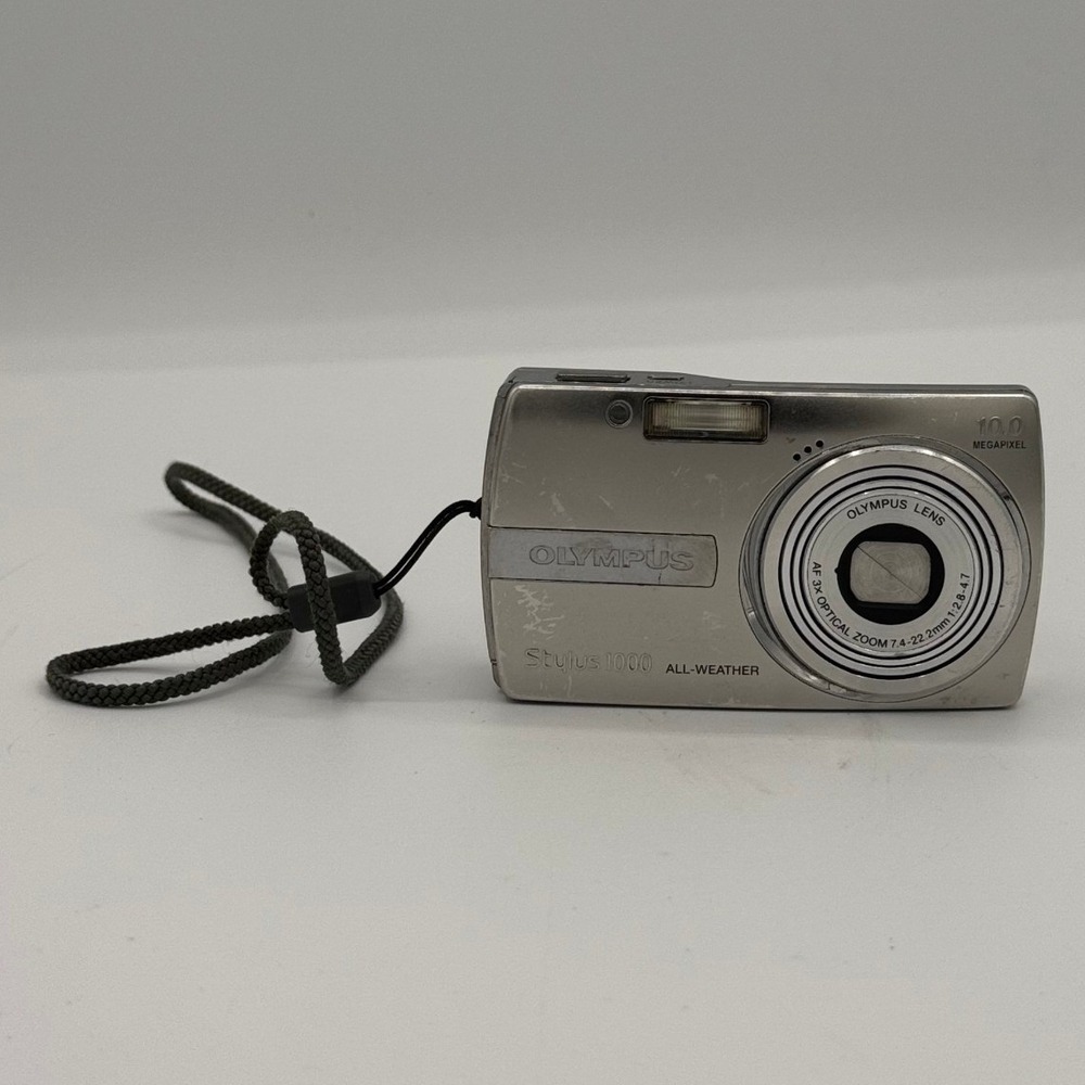Olympus Stylus 1000 Digital Camera 10.0MP 3x Optical Zoom Silver All-Weather - Picture 3 of 11